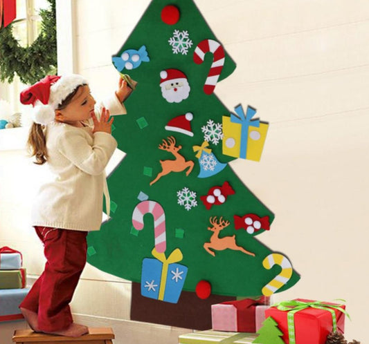 DIY Christmas Tree Wall Decoration